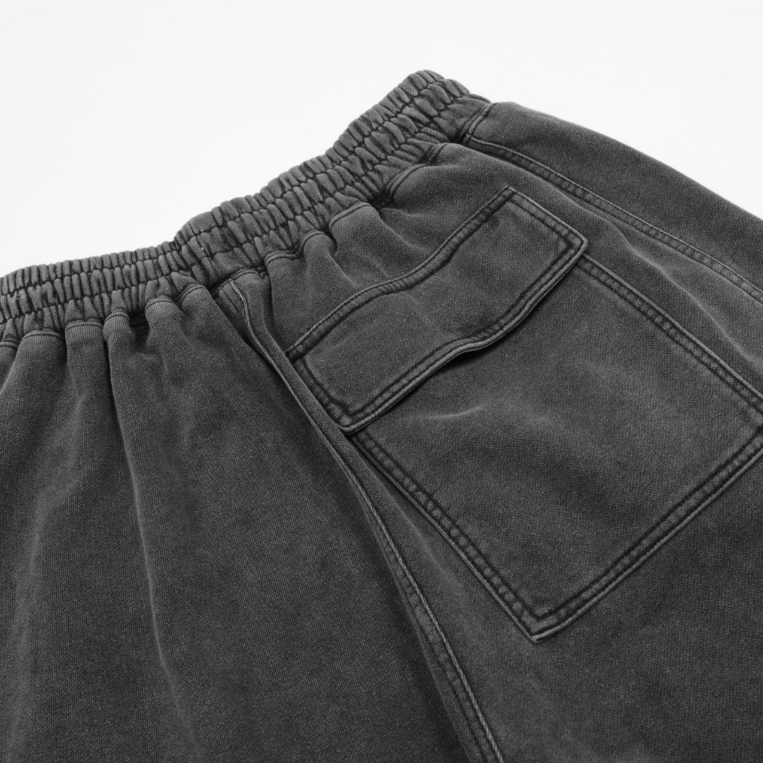 Represent Monochromatic Shorts