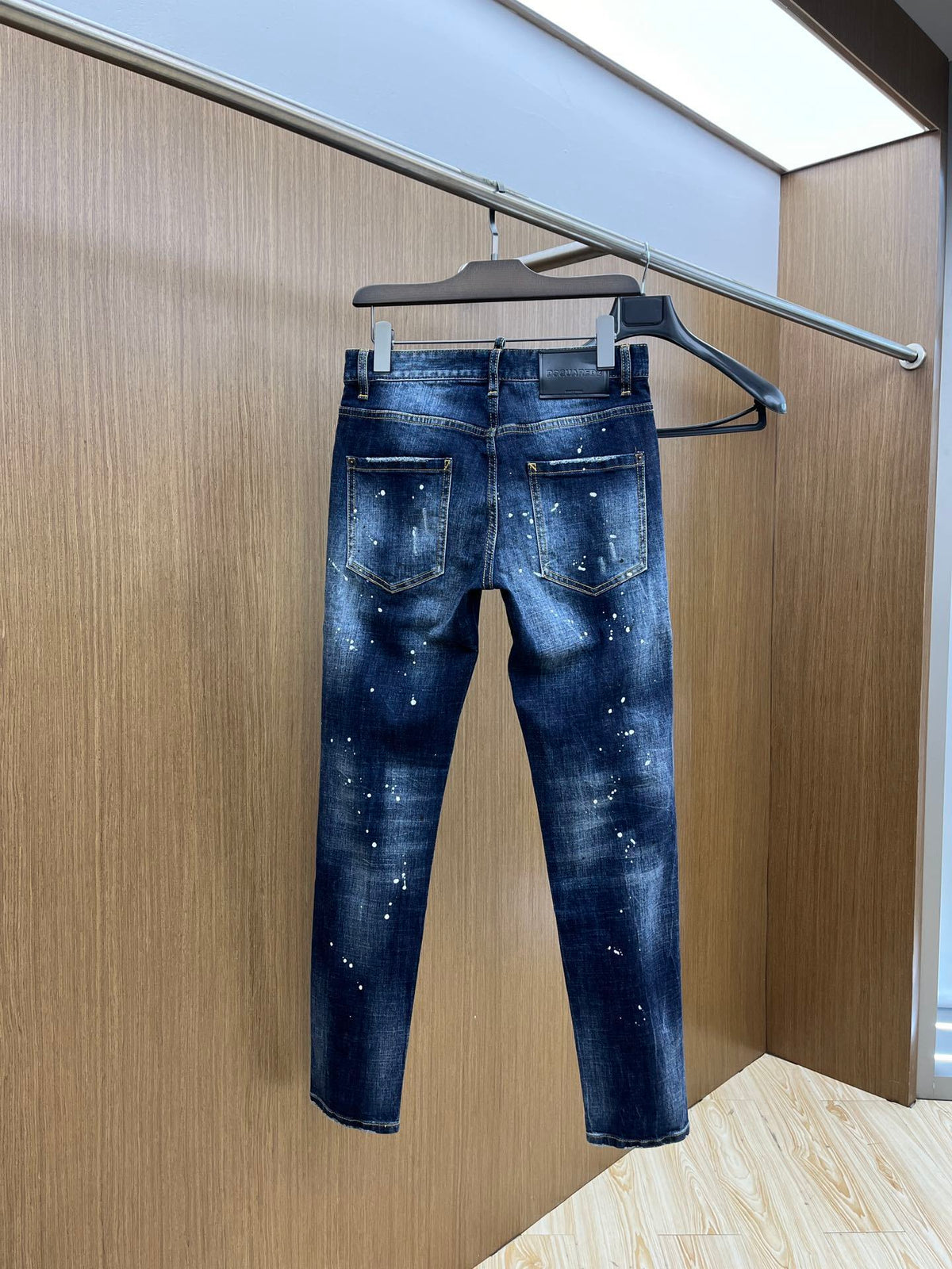 D - JEANS