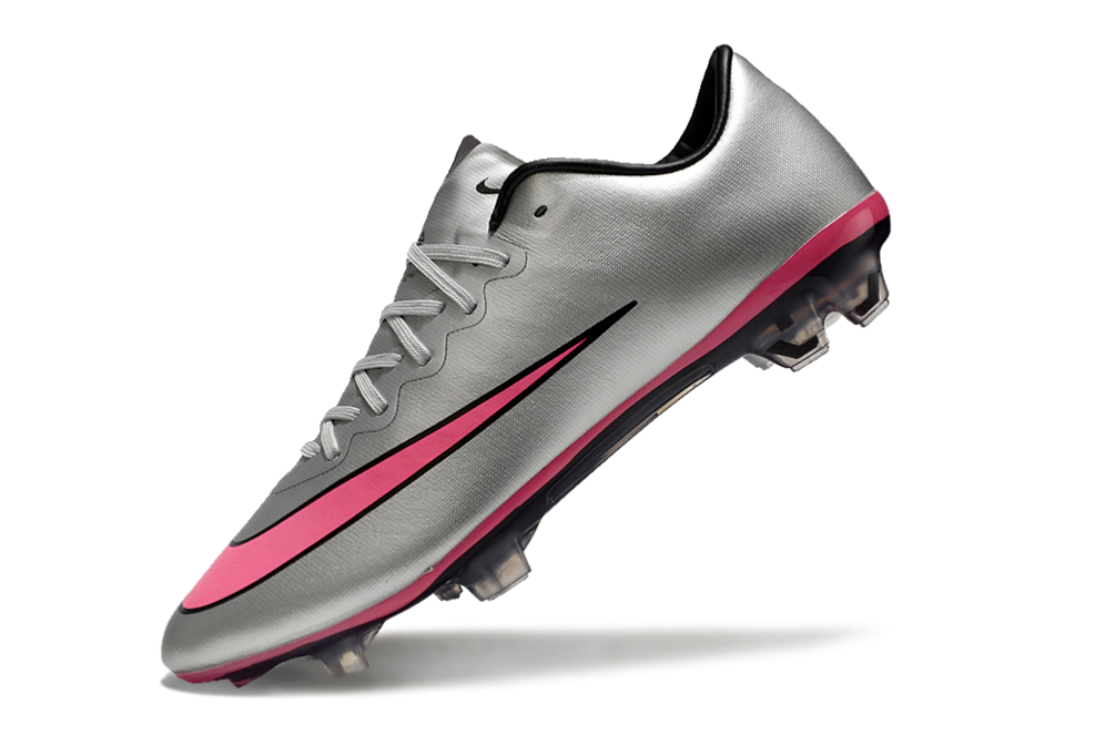 M - FUSSBALLSCHUHE