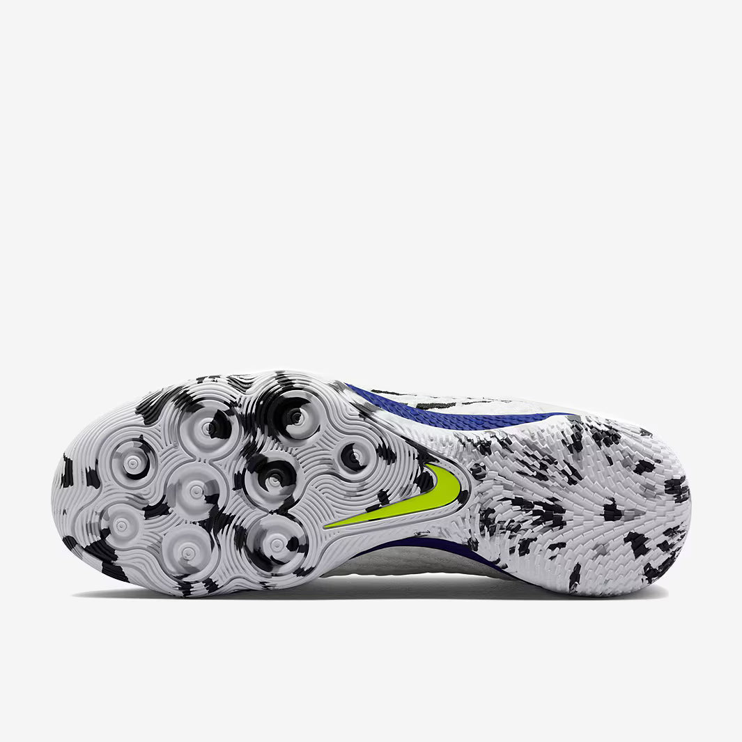 R - FUSSBALLSCHUHE