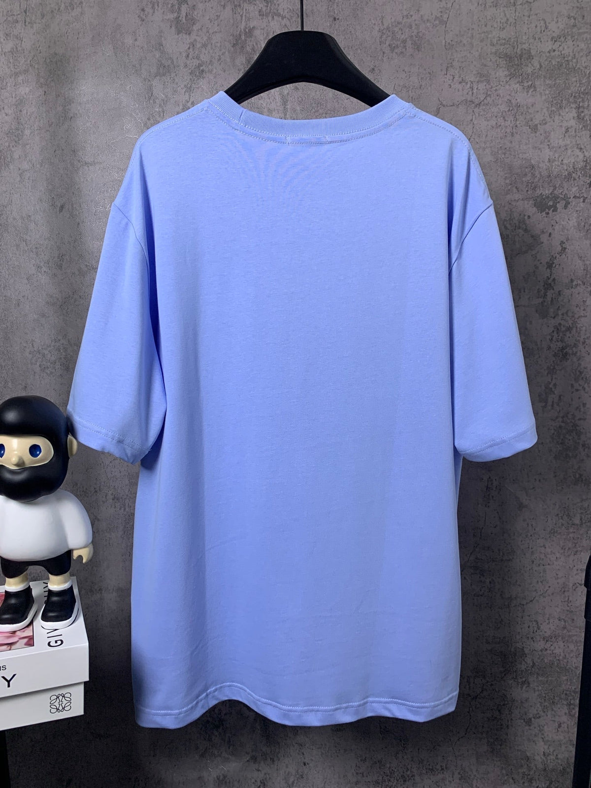 L - TSHIRT