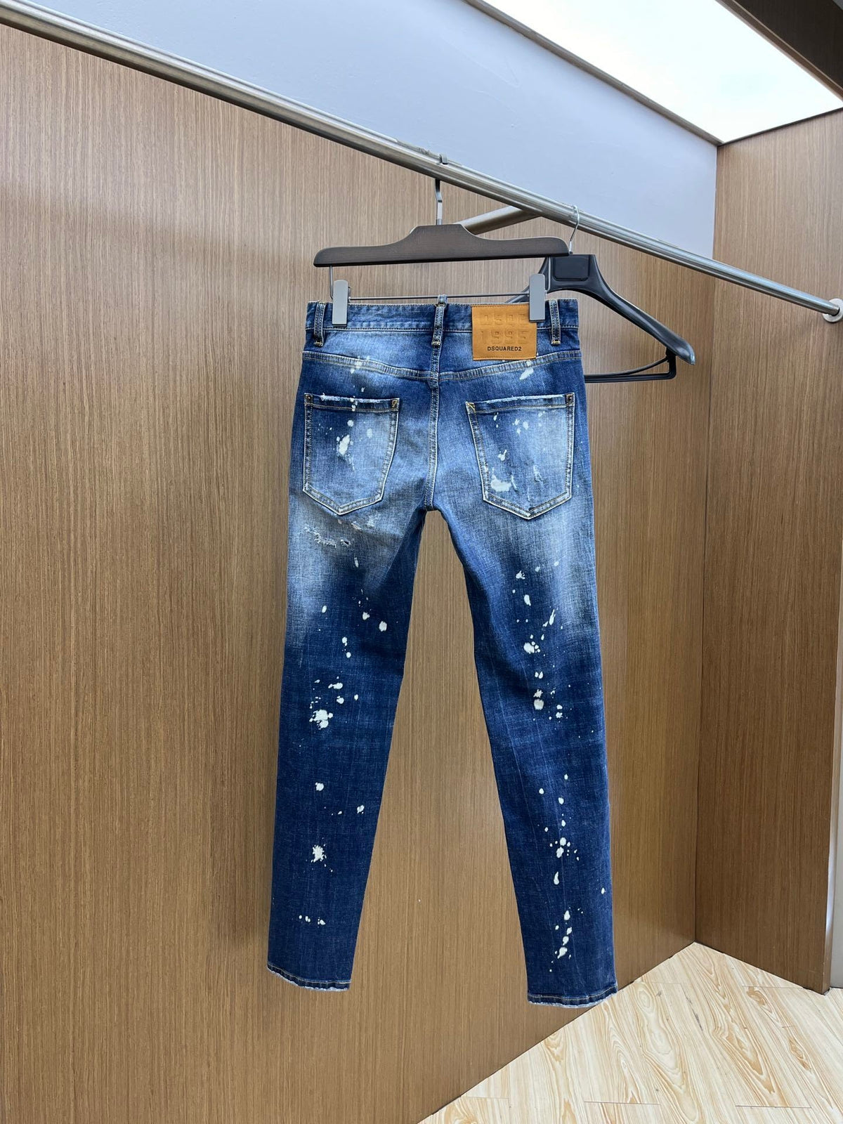 D - JEANS