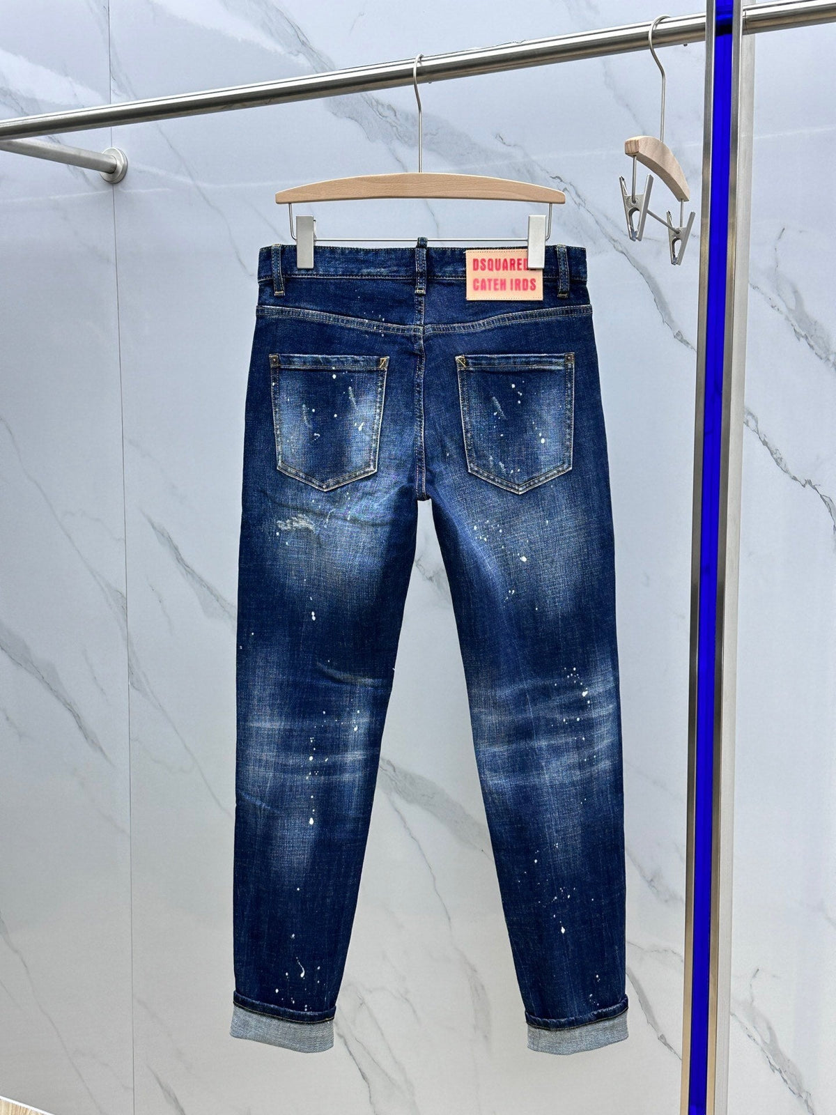D - JEANS