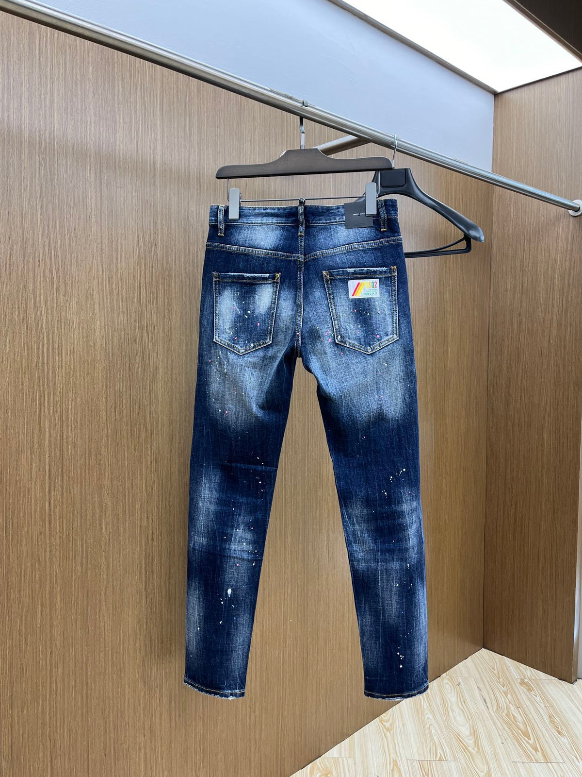 D - JEANS