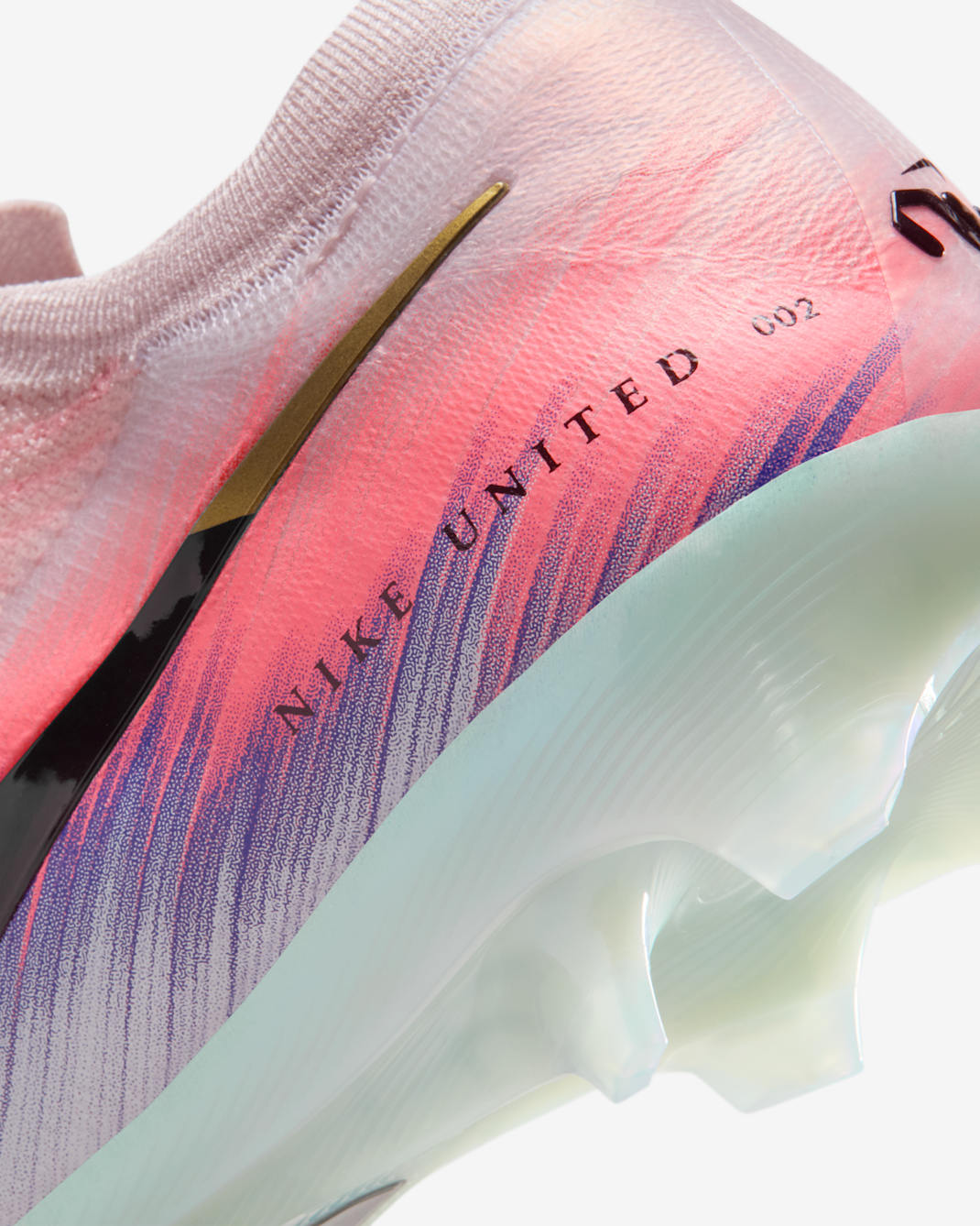 M - FUSSBALLSCHUHE