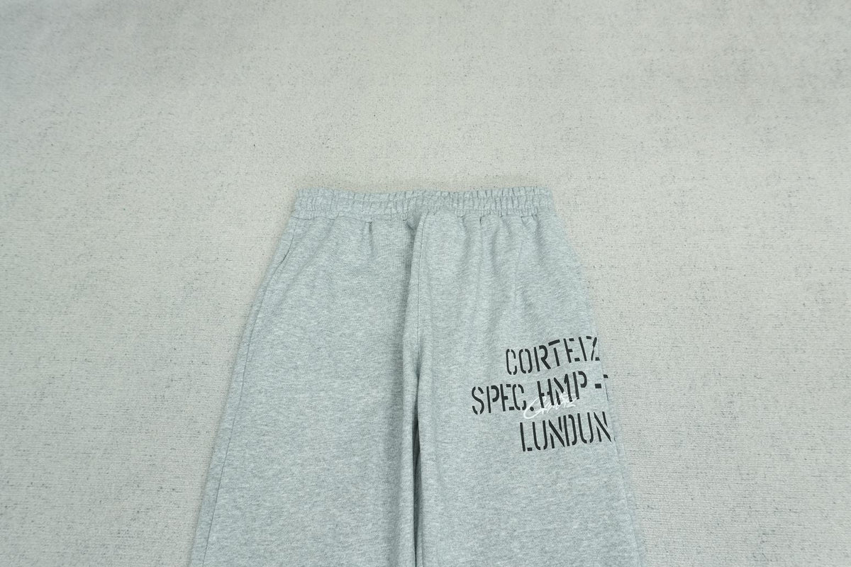 C - SWEATPANTS