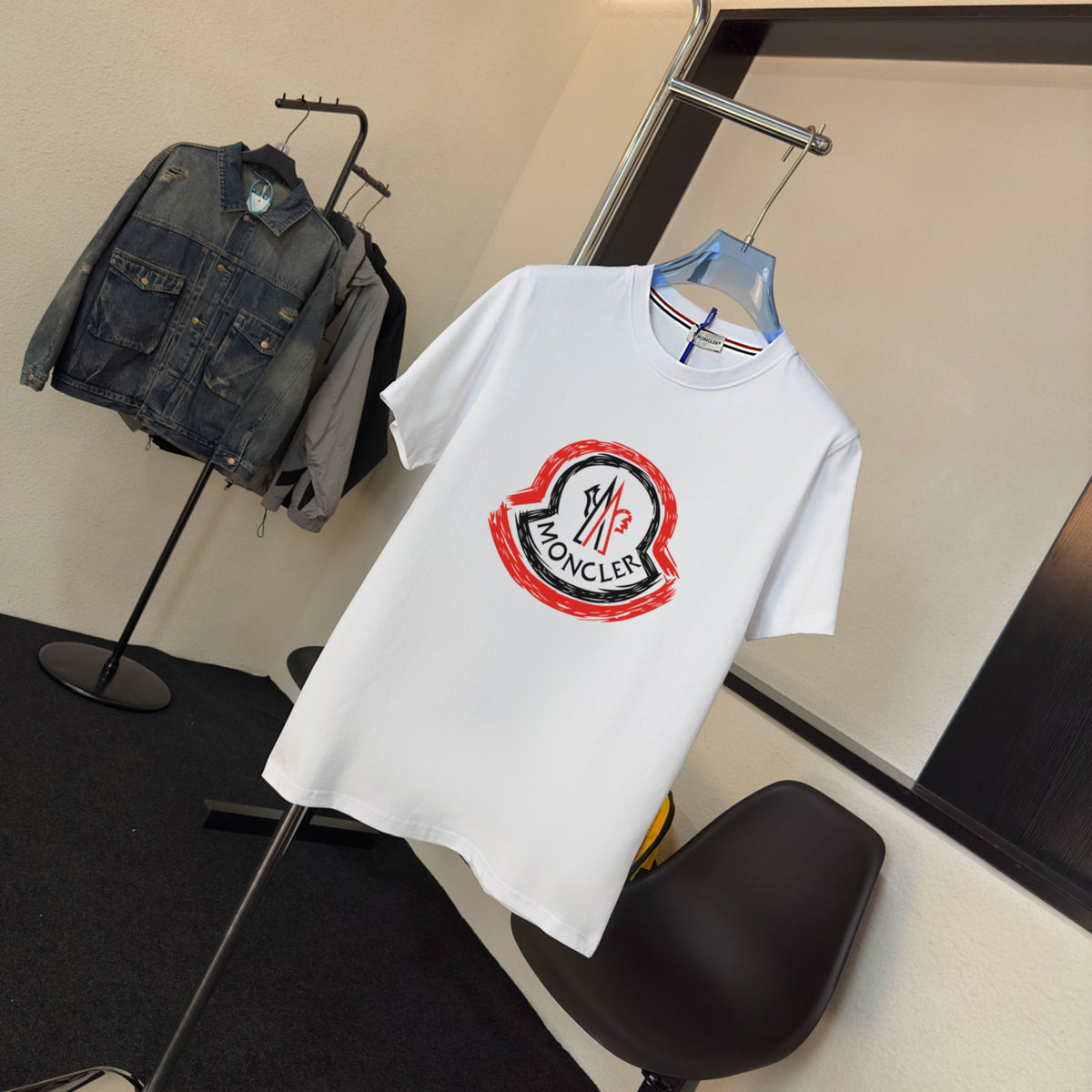 M - TSHIRT