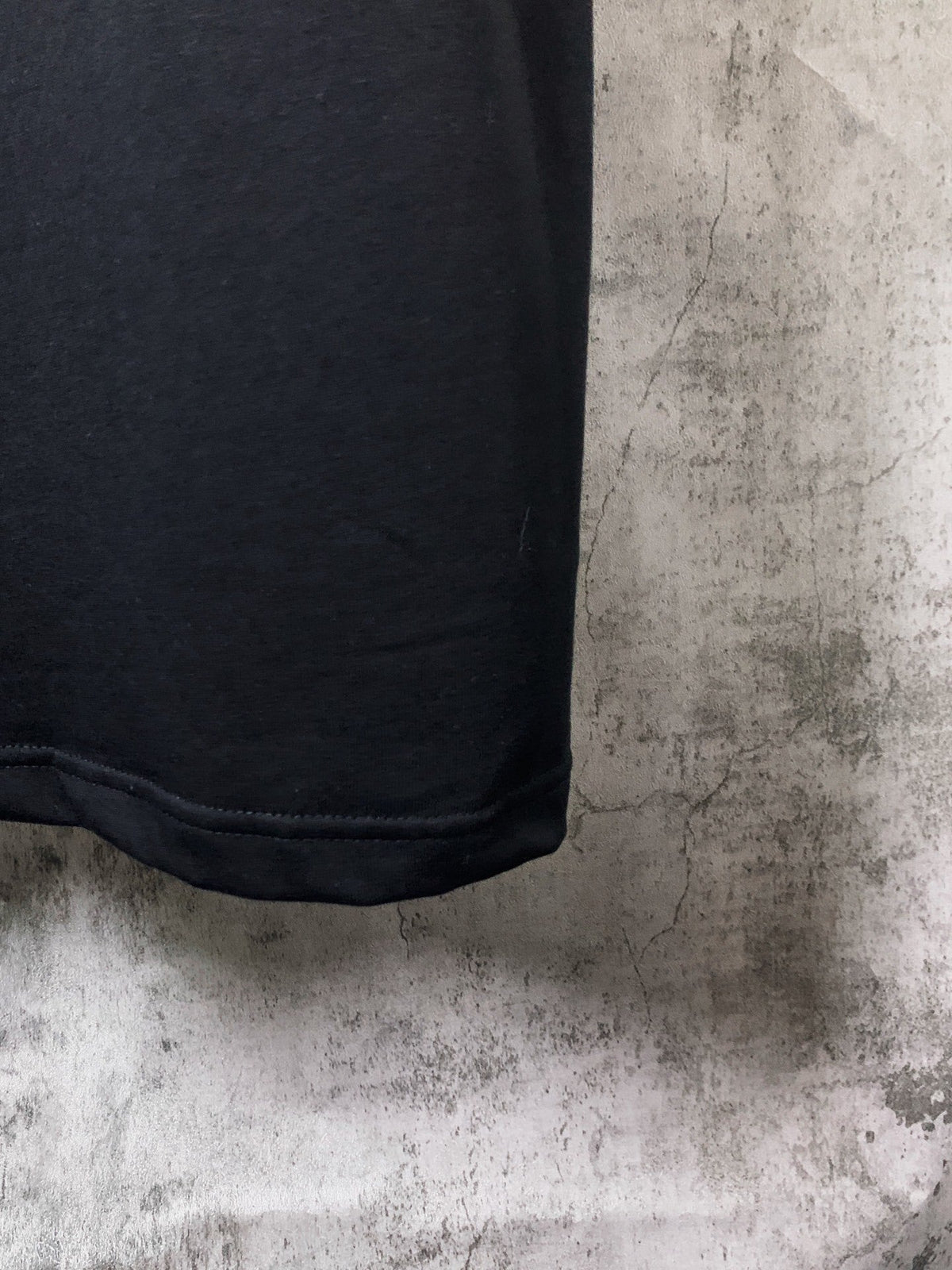 L - TSHIRT