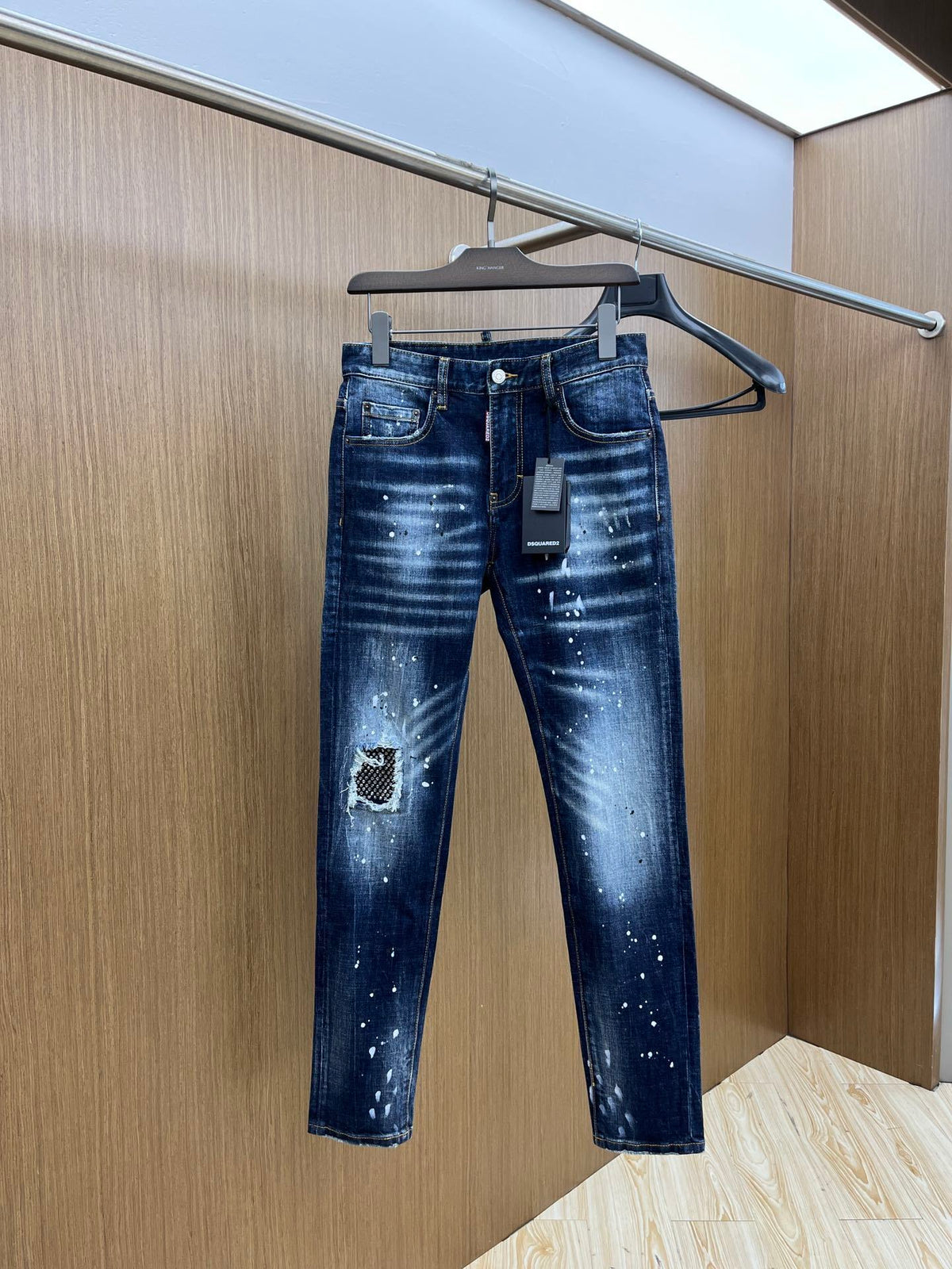 D - JEANS