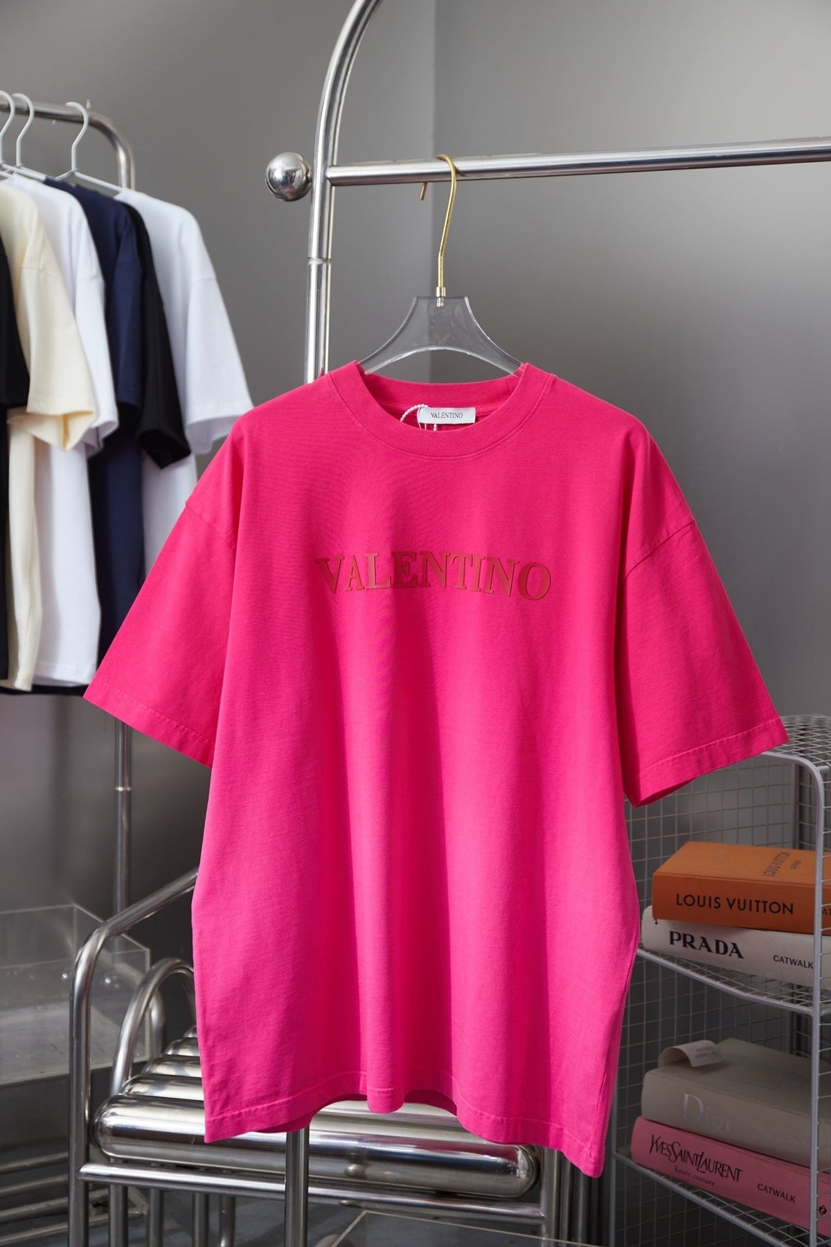 V - TSHIRT