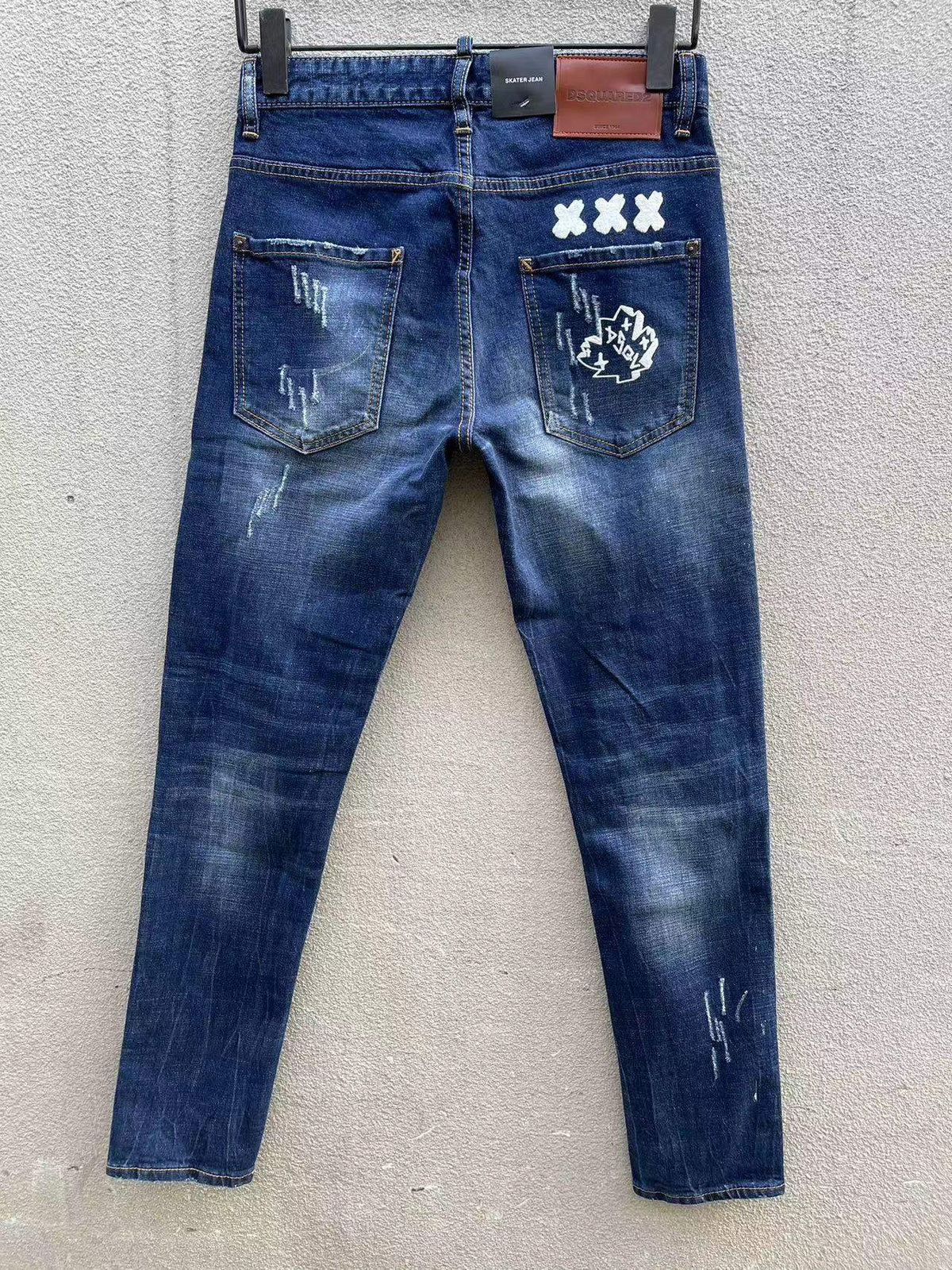 D - JEANS