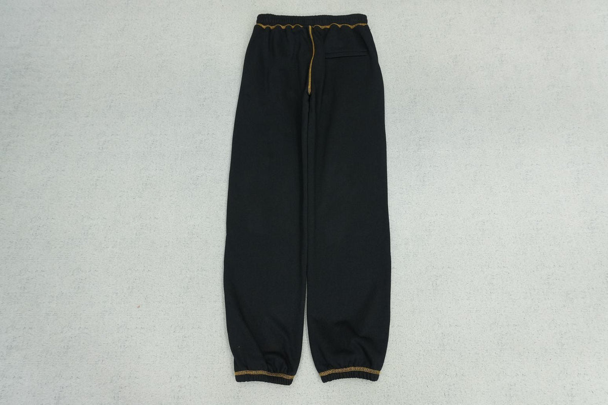 C - SWEATPANTS