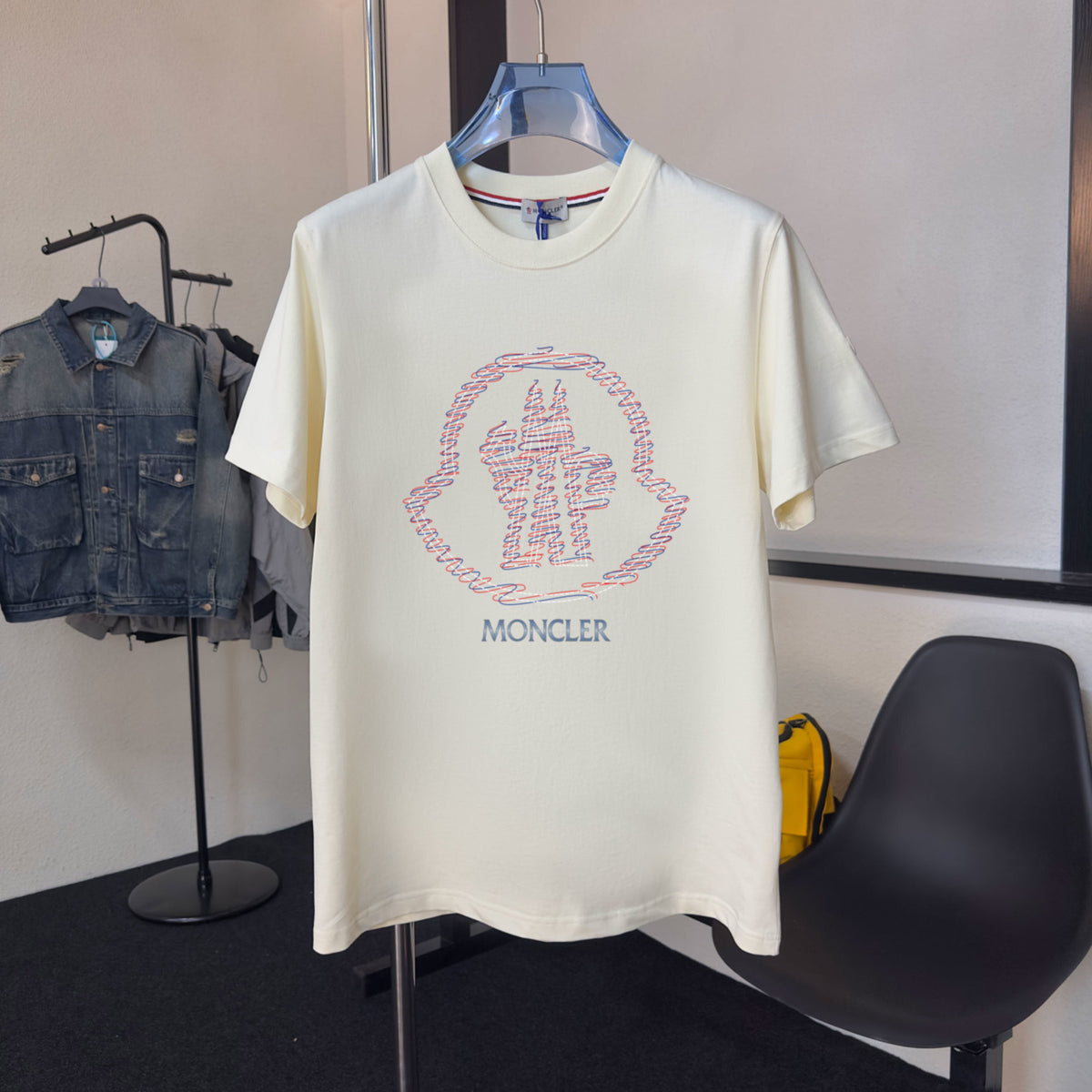 M - TSHIRT