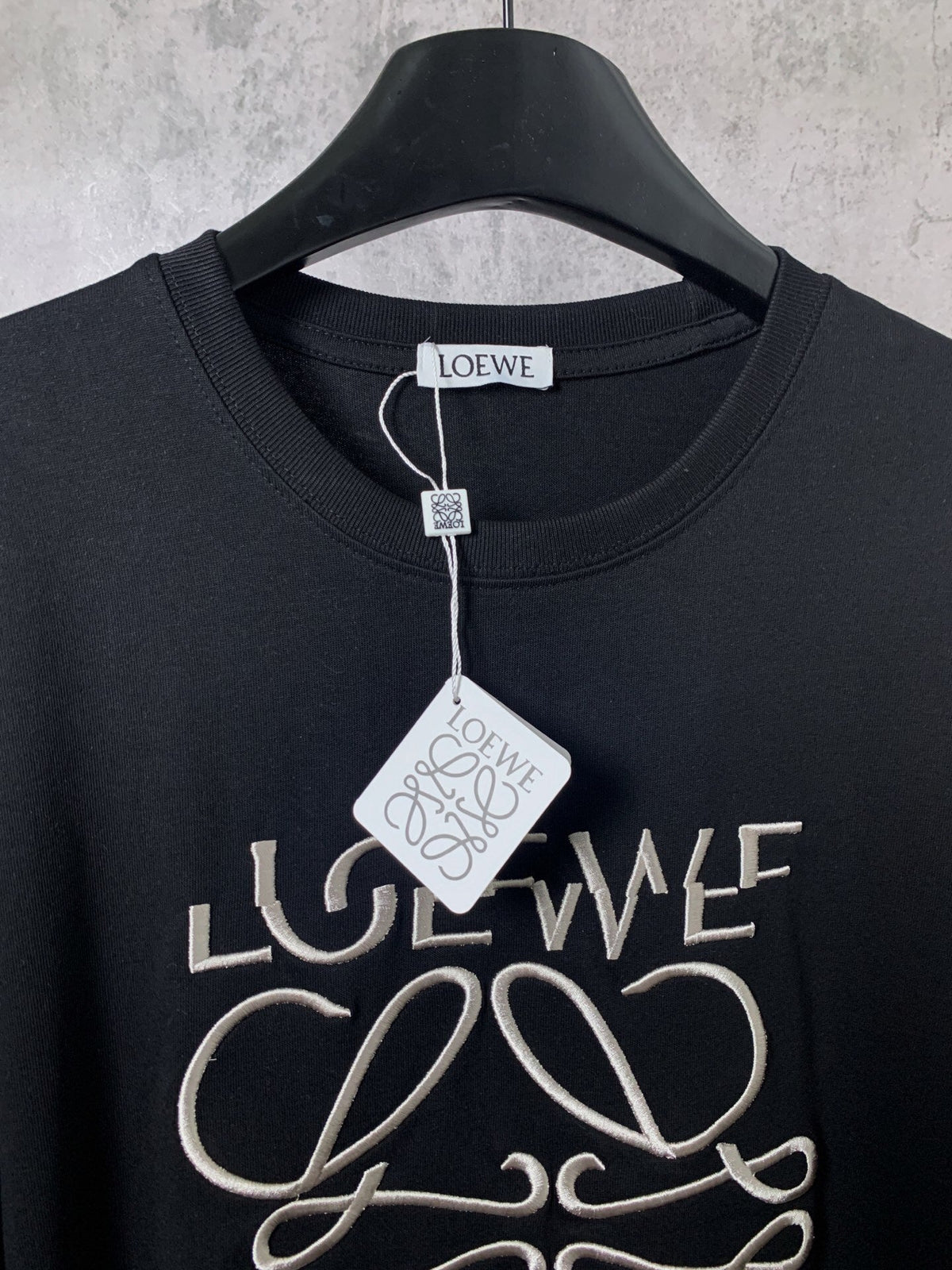L - TSHIRT