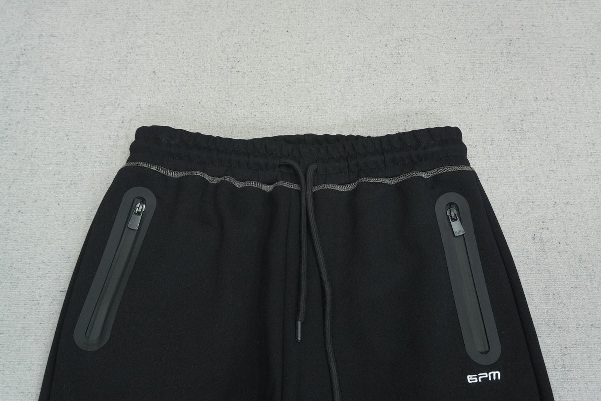 S - SWEATPANTS
