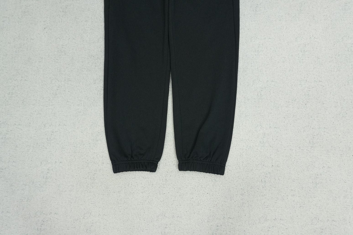 C - SWEATPANTS