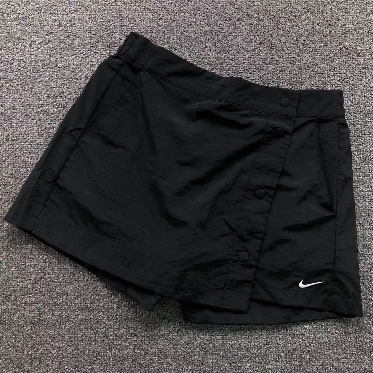 N - SHORTS