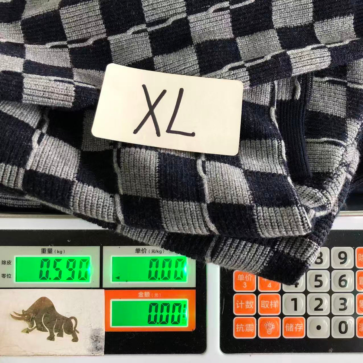 L - SWEATER