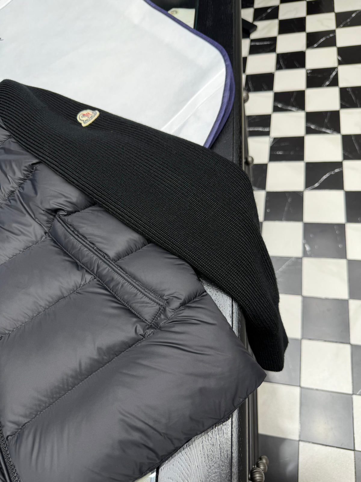 V - CARDIGAN