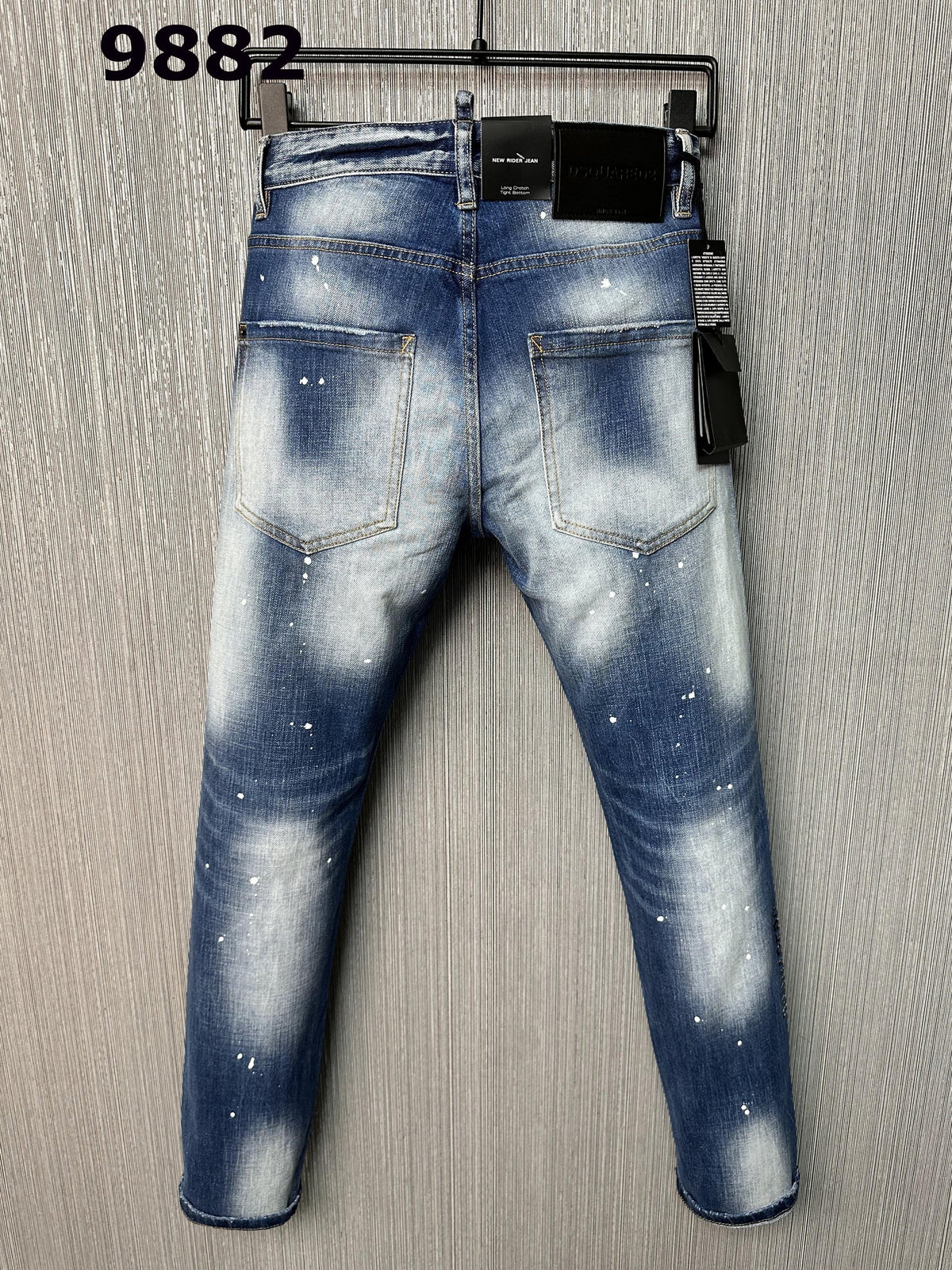 D - JEANS