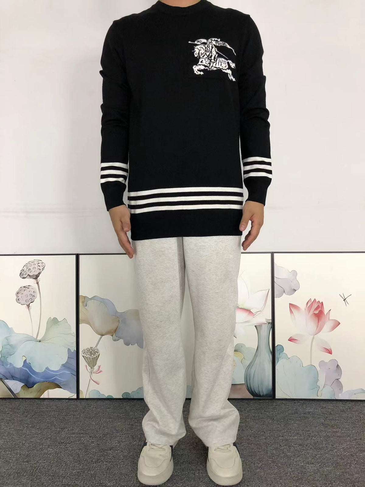 B - SWEATER