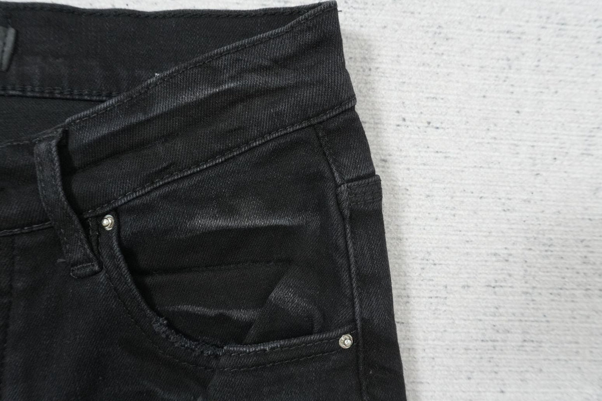 A - JEANS