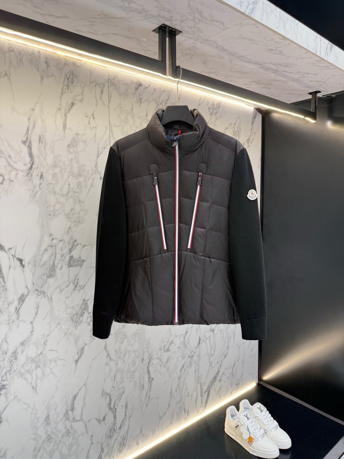 Q - CARDIGAN