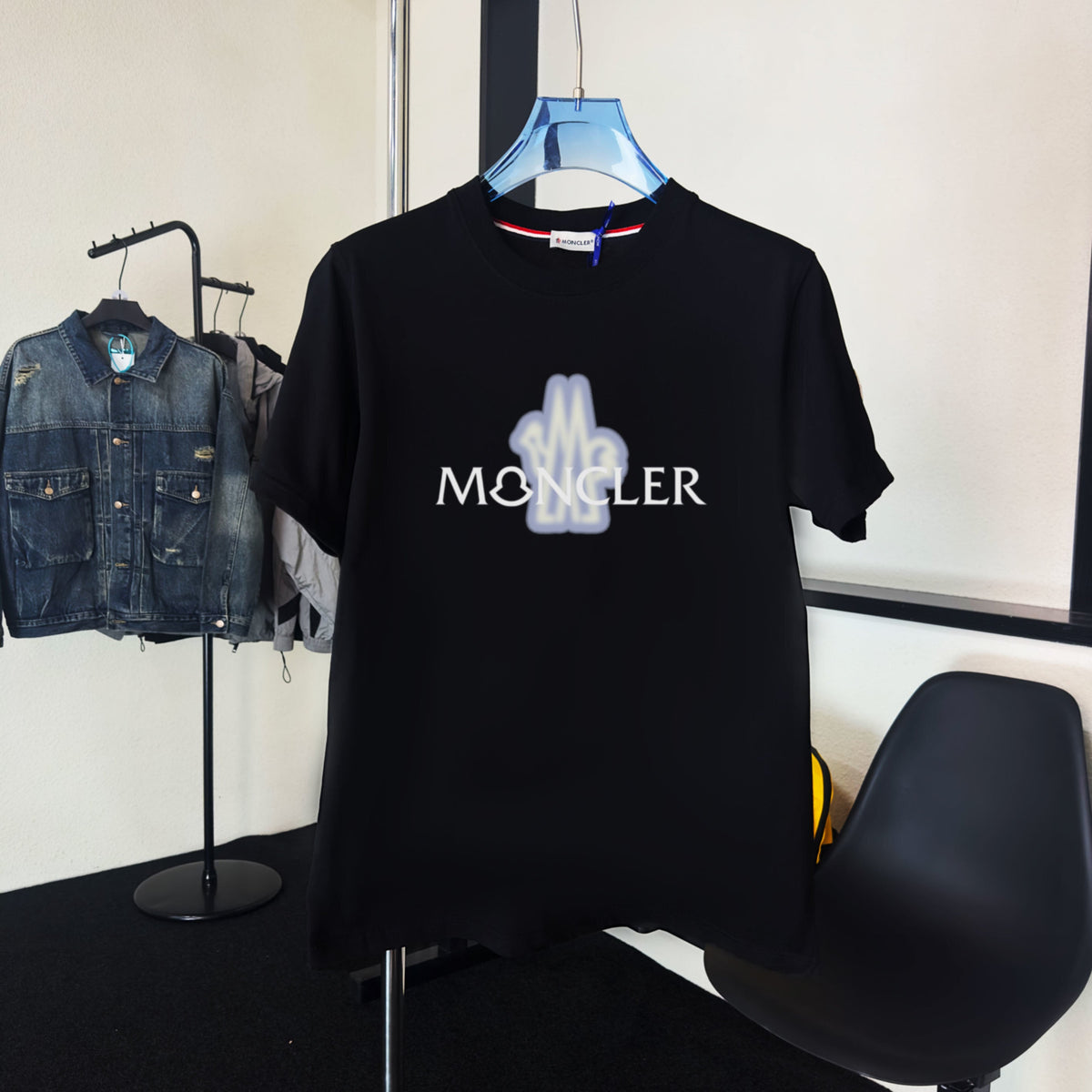 M - TSHIRT