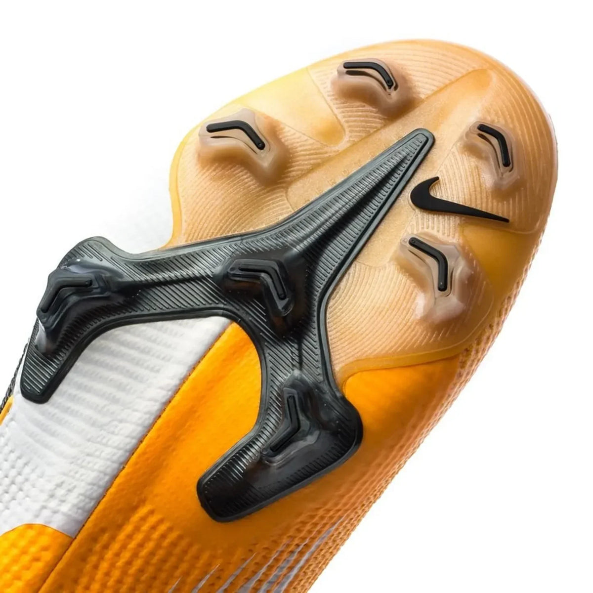 M - FUSSBALLSCHUHE