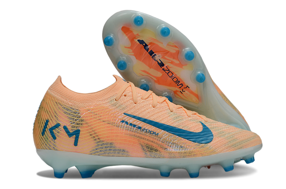 M - FUSSBALLSCHUHE