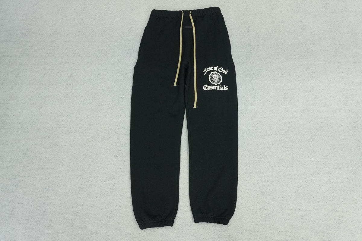 F - SWEATPANTS
