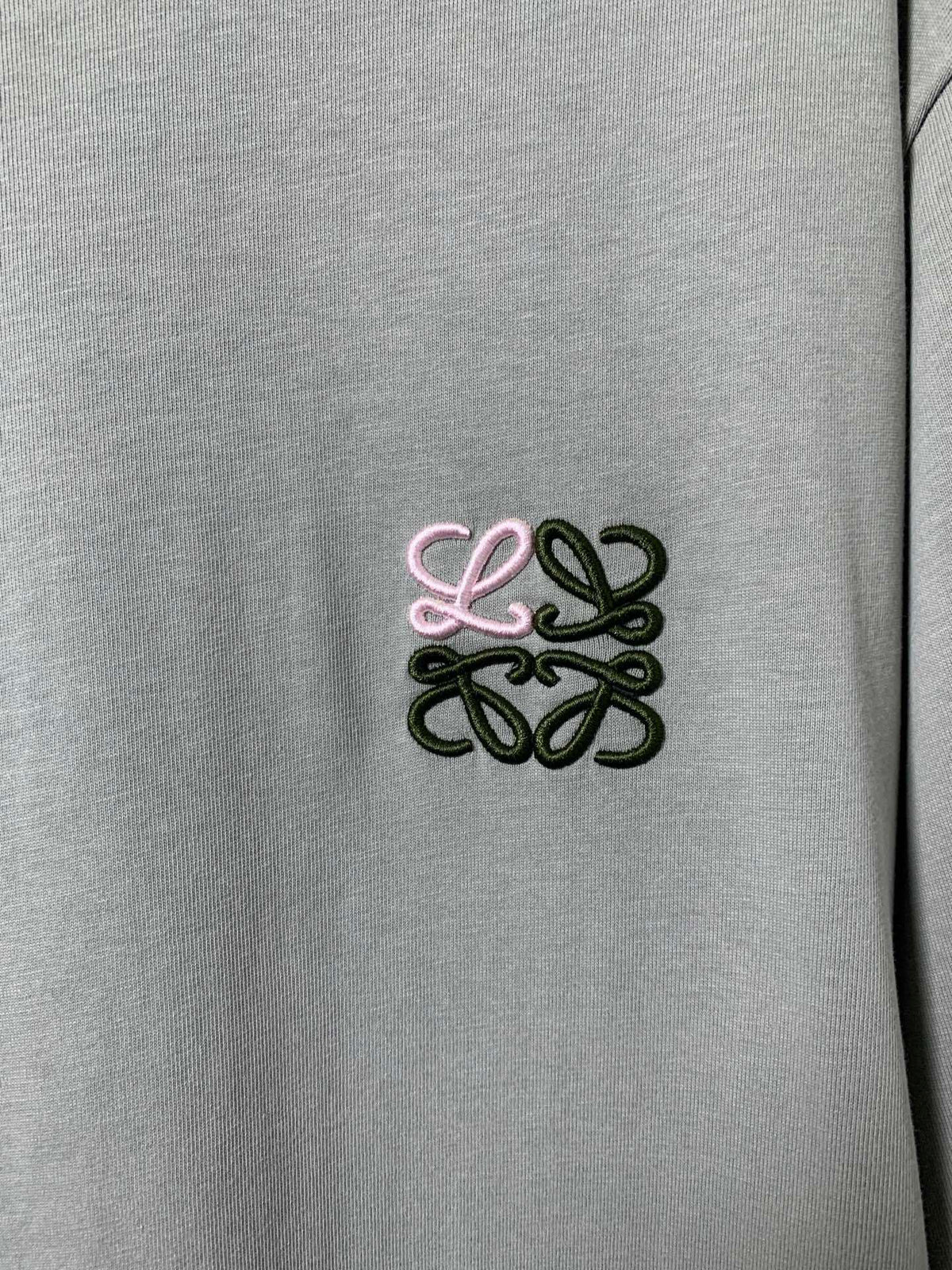 L - TSHIRT