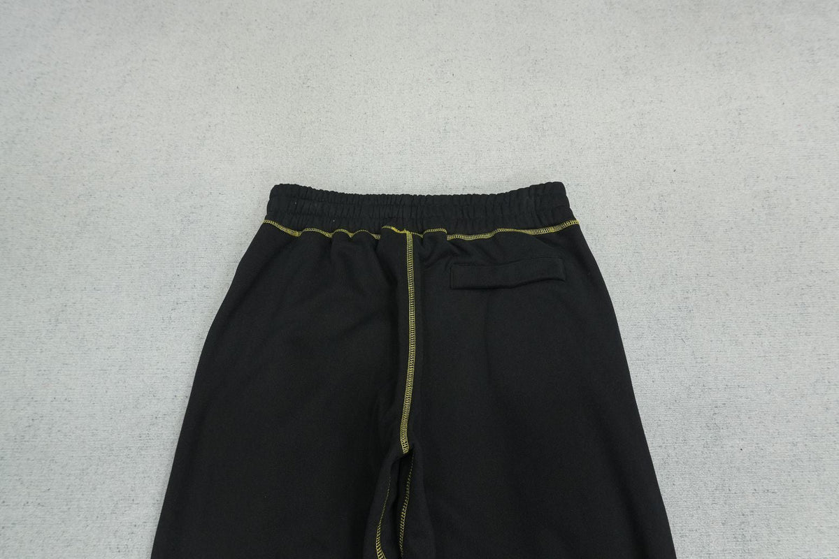 C - SWEATPANTS