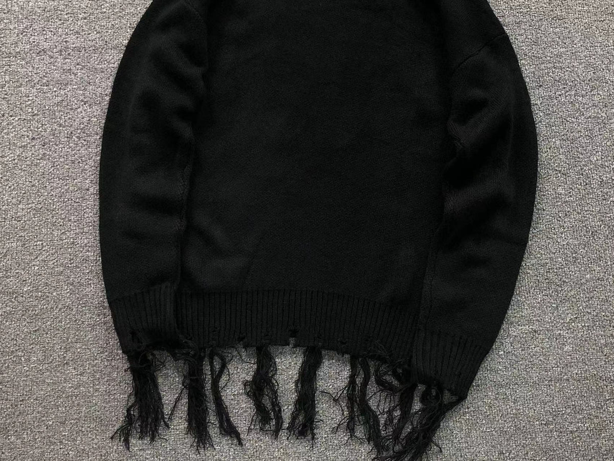 V - SWEATER