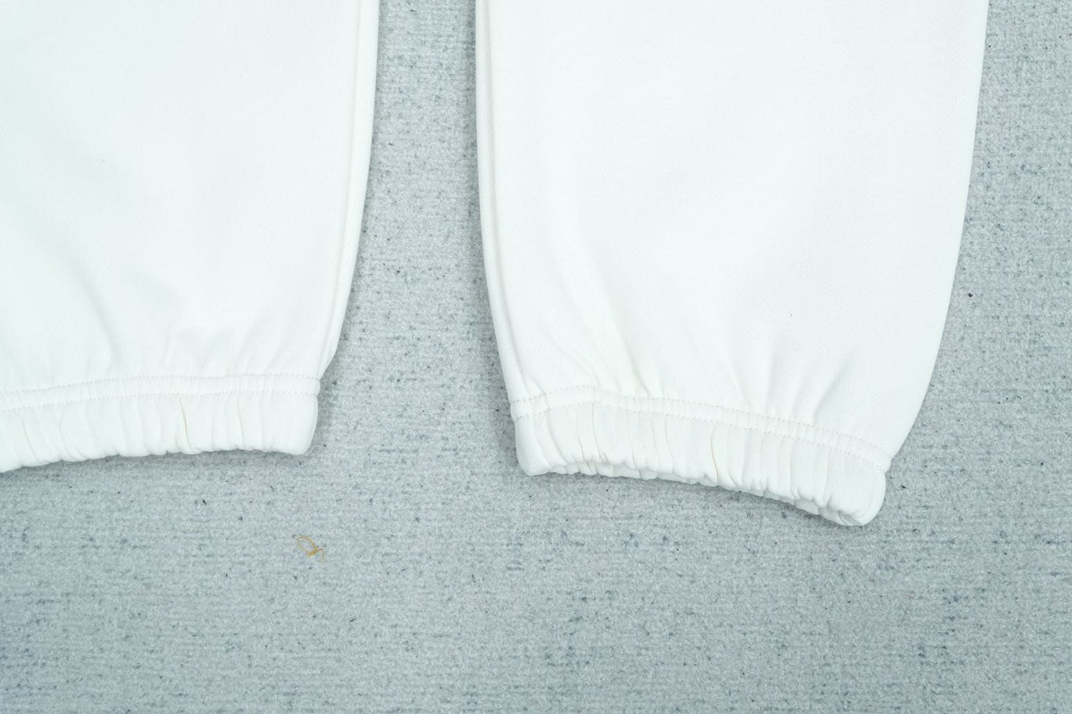 F - SWEATPANTS