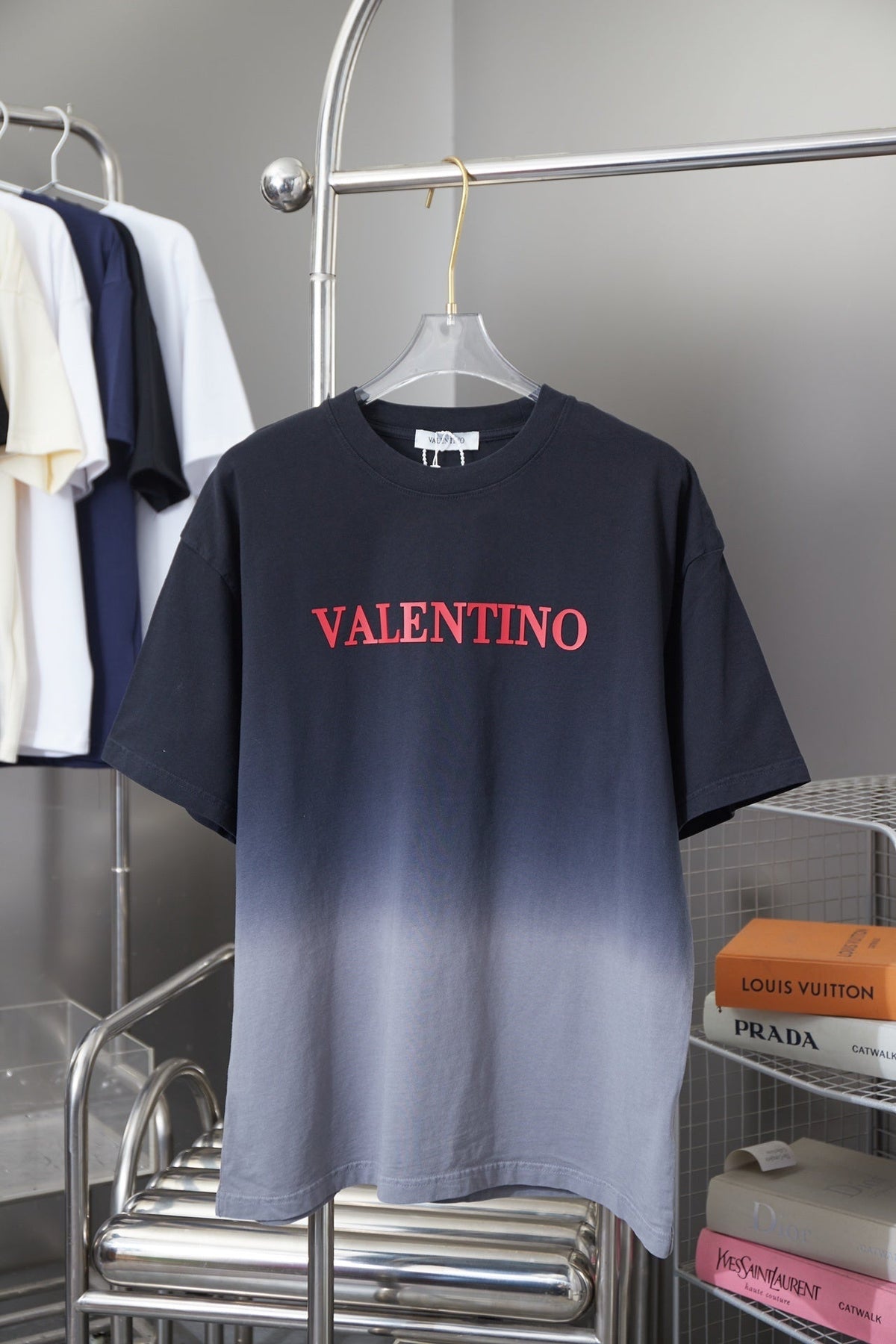 V - TSHIRT