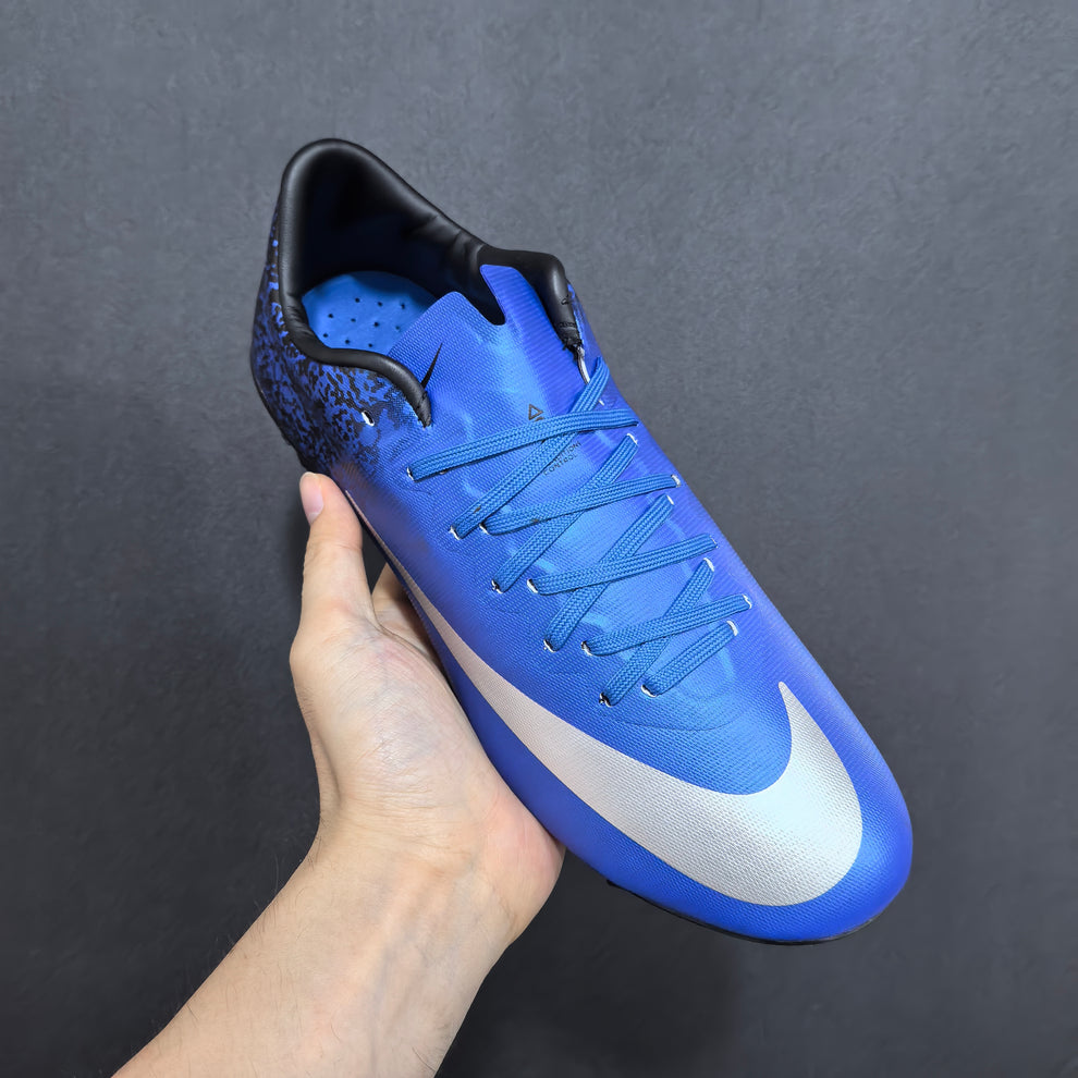 M - FUSSBALLSCHUHE