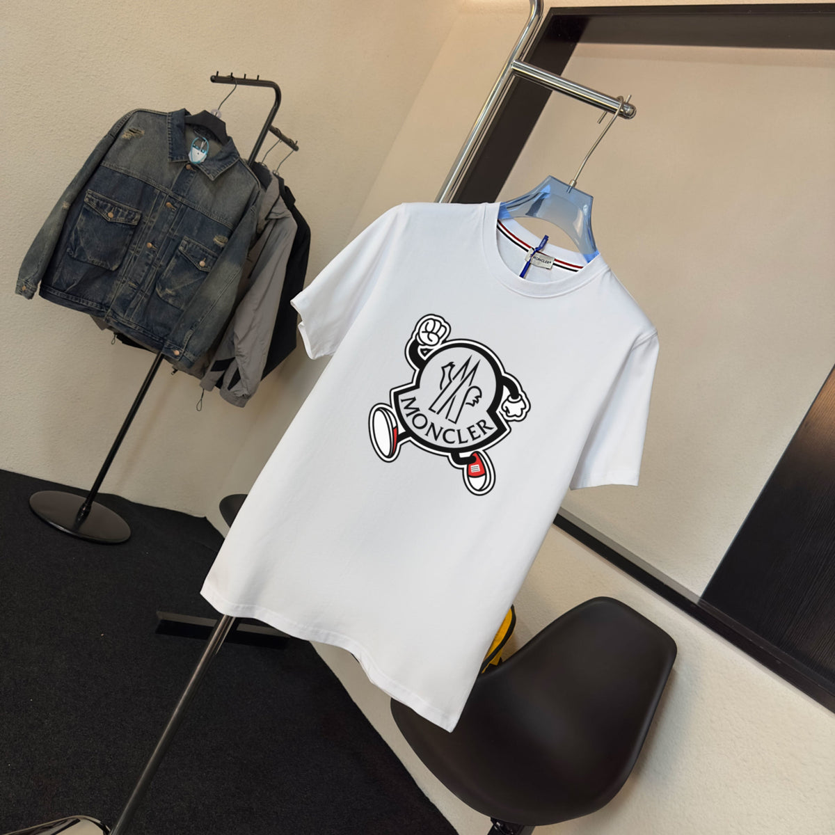 M - TSHIRT