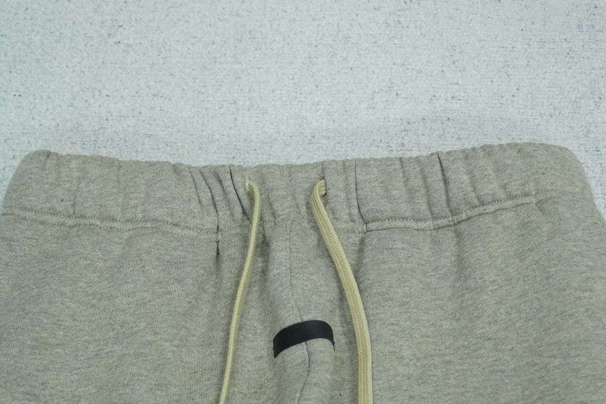 F - SWEATPANTS