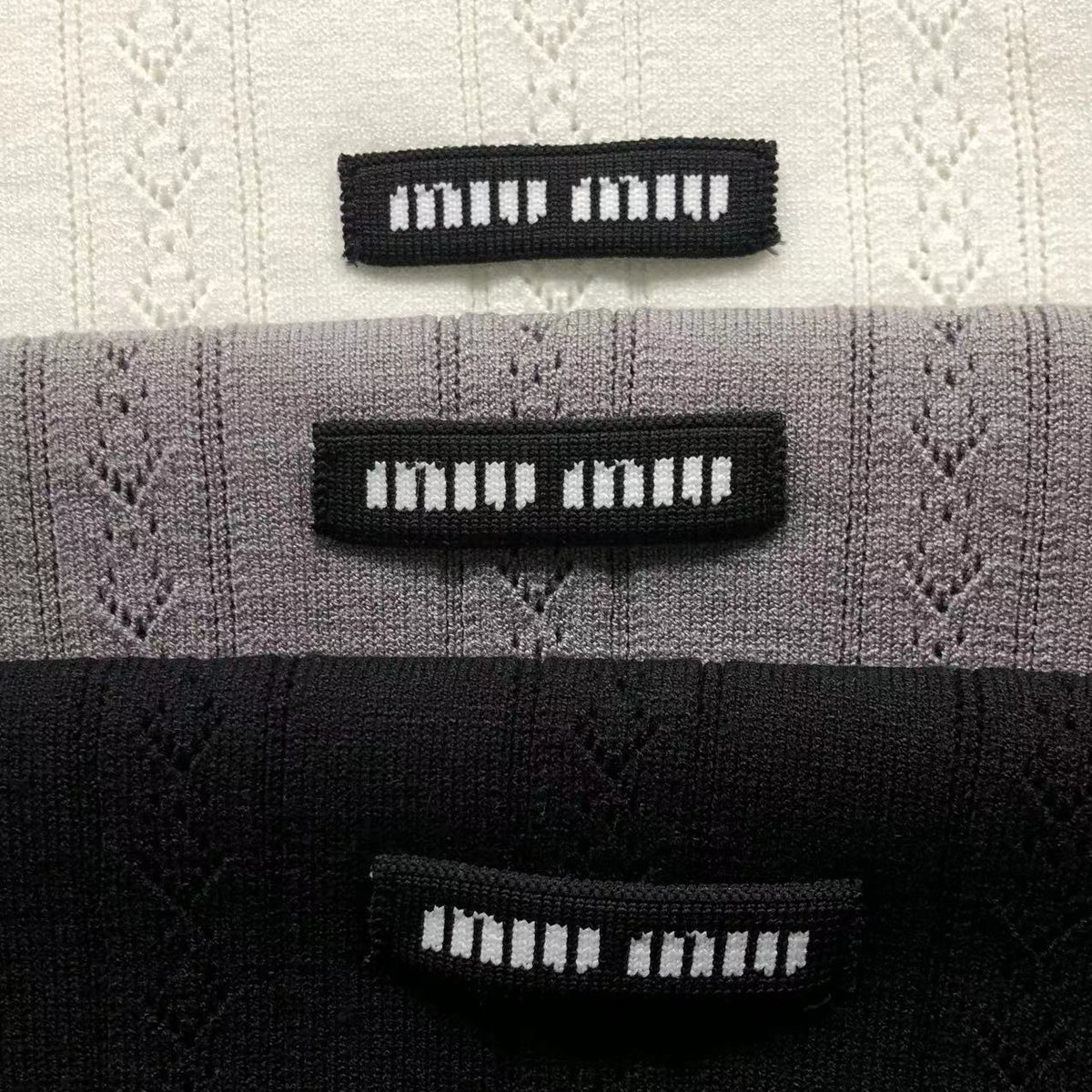 M - SWEATER