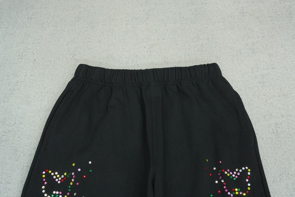 B - SWEATPANTS