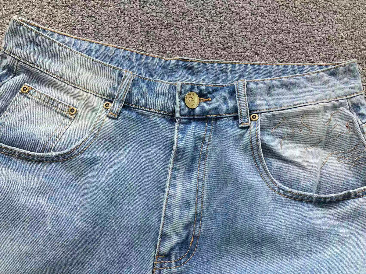 D - SHORTS