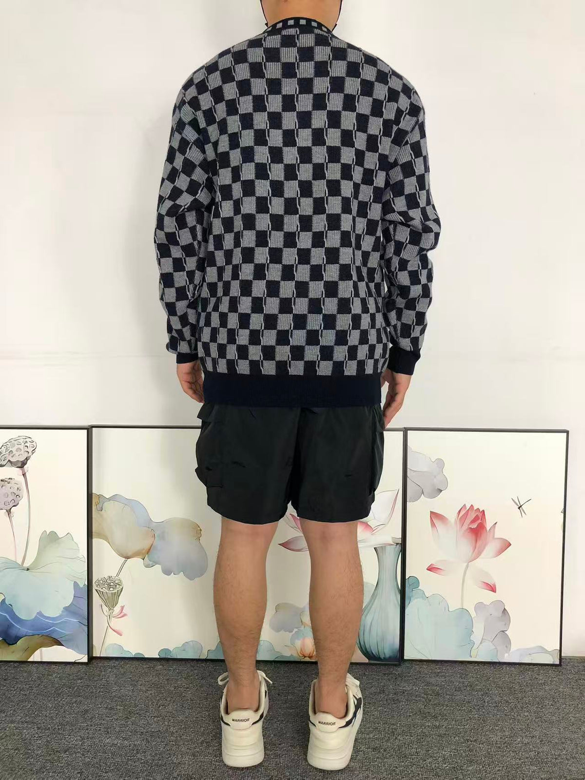 L - SWEATER