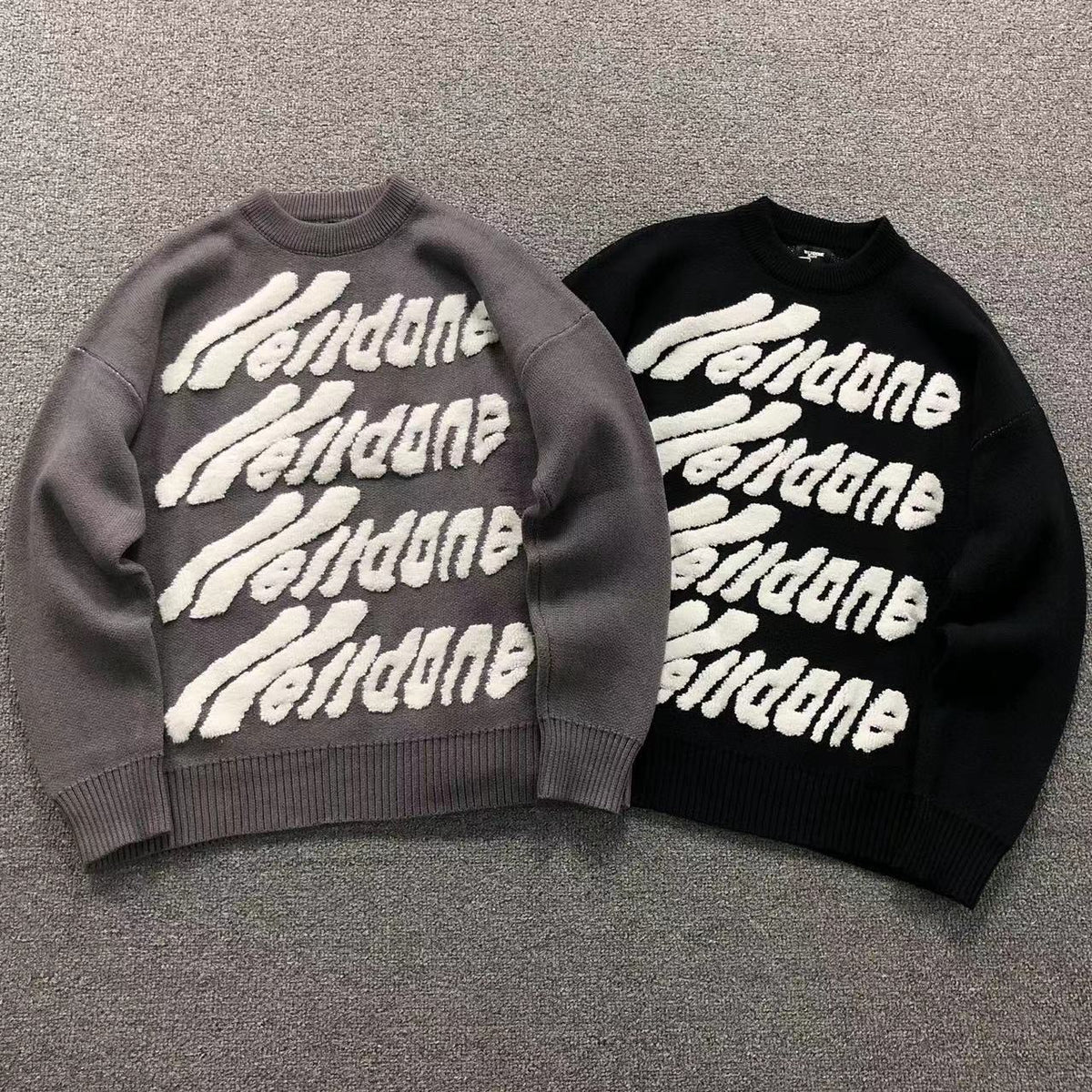 W - SWEATER