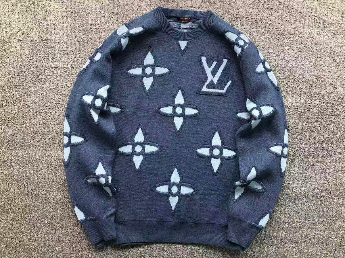 L - SWEATER