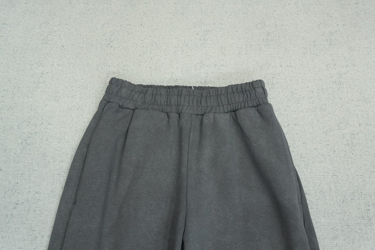 F - SWEATPANTS