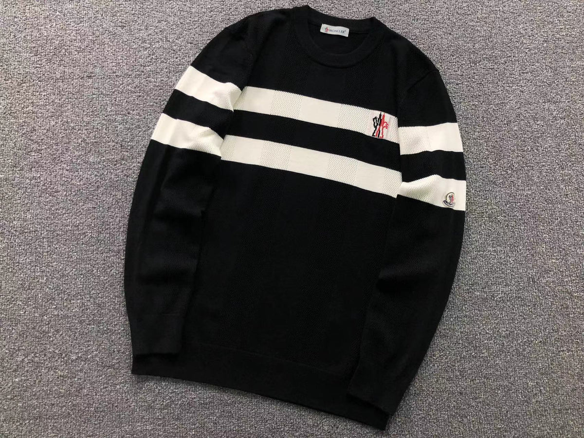 M - SWEATER