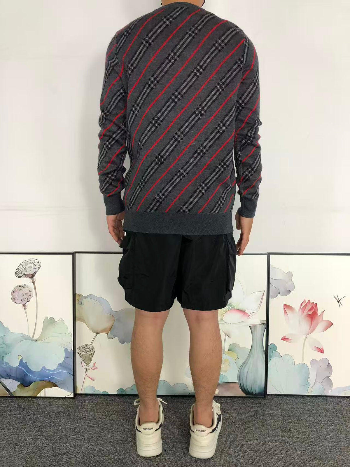 B - SWEATER