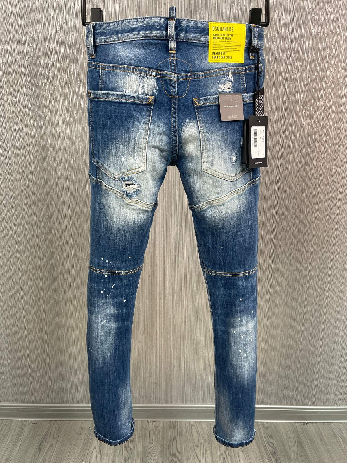 D - JEANS