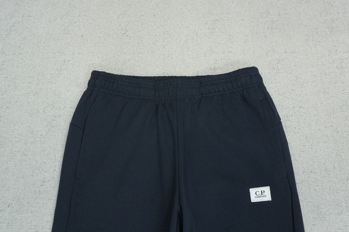 C - SWEATPANTS